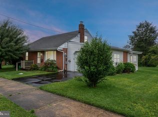 112 N 7th St, Denver, PA 17517