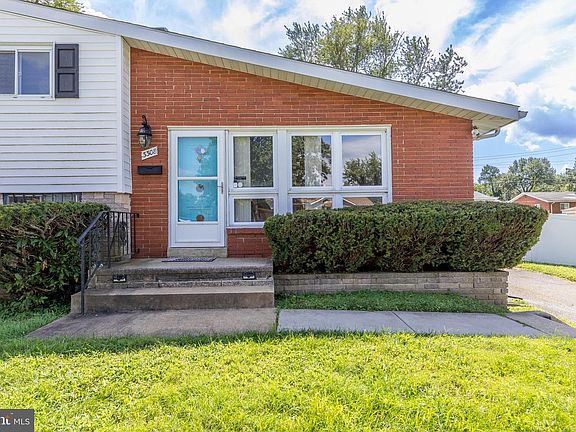 3rd image of 3308 Greenmead Rd