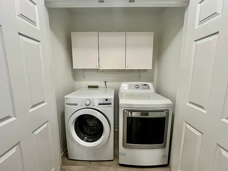 1232 Greystone Ln — Photo 25