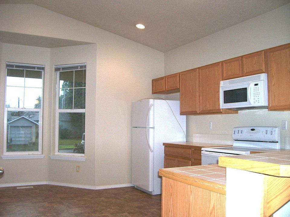 2nd image of 1101 3rd St NW
