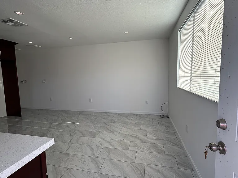 6617 Adamson Ave #B — Photo 8