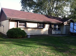 922 S Folkers Ave, Peoria, IL 61605