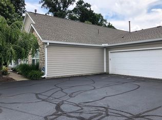568 Morningstar Dr, Tallmadge, OH 44278