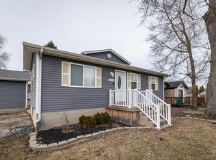 1226 S Ash St, Hobart, IN
