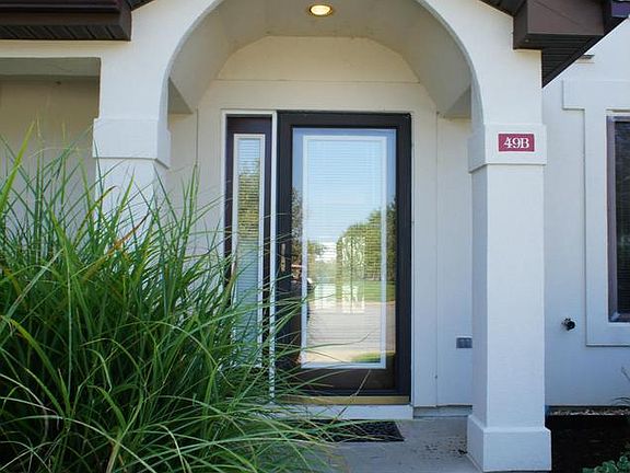 2nd image of 49B Queen Guinevere Way