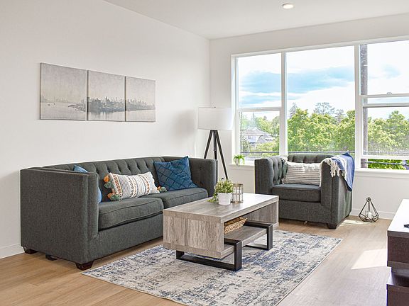 5th image of 806 S College Ave #102