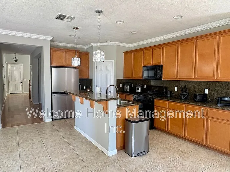 6011 Daffodil Dr — Photo 8