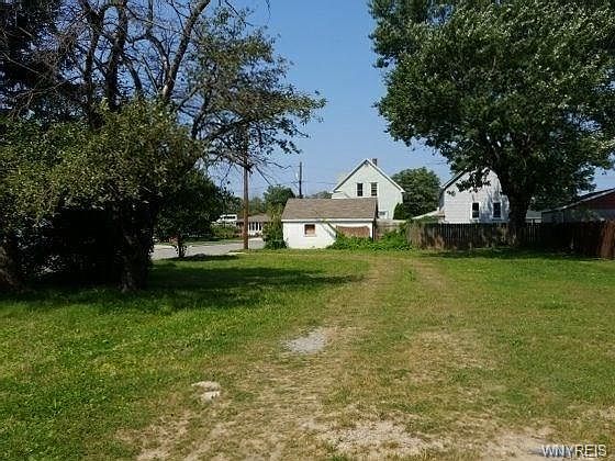 1st image of 94 Dirkson Ave
