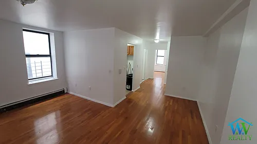 1305 Sheridan Ave Photo 1