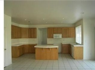 8512 New Windsor St, Riverside, CA 92508