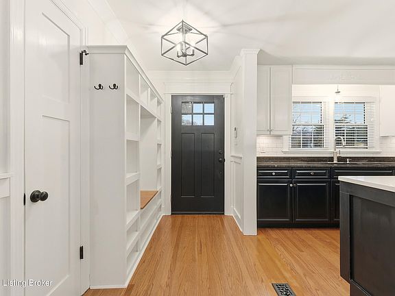 4th image of 4402 Rudy Ln