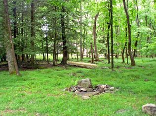 Dark Swamp Rd, Dingmans Ferry, PA 18328