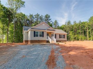 1176 Signboard Rd, Bumpass, VA 23024