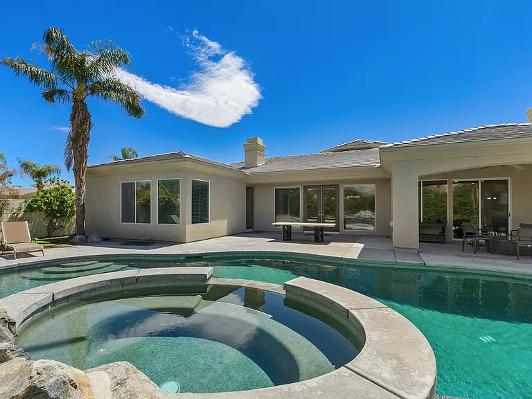 48 Provence Way — Photo 7