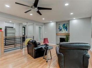 7050 Linden St, Prairie Village, KS 66208