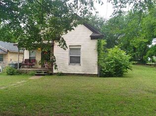 910 SW G Ave, Lawton, OK 73501