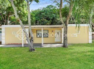 41 Sioux Ln, Lake Worth, FL 33462