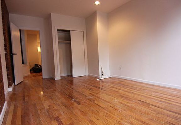 2nd image of 238 E 89th St APT 3A
