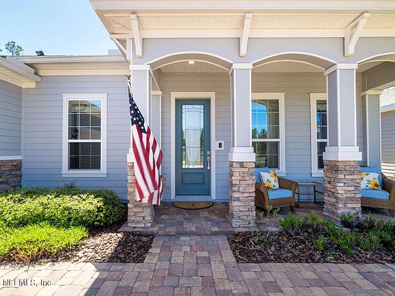 5th image of 640 GLORIETA Drive