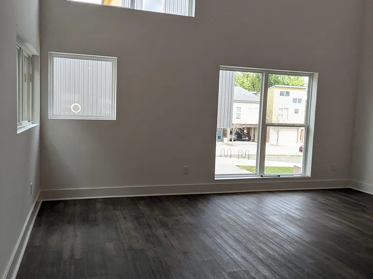 113 Highland Park Ln — Photo 6