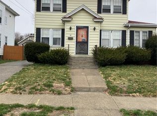 34 Friendly Rd, Cranston, RI 02910