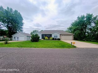2470 County Road 4032, Holts Summit, MO 65043