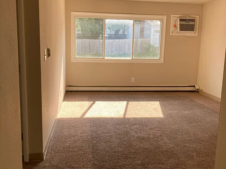 1441 Capitol Ave — Photo 8
