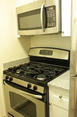 Rented by Realty Operations Group | media 5