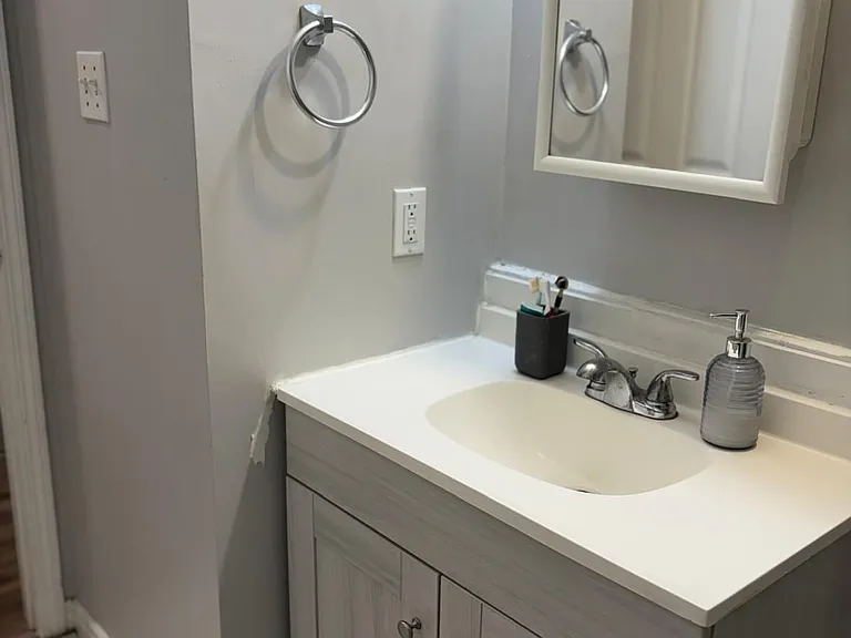 52 Wellington St #3 — Photo 7