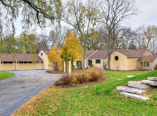 1150 E Bay Point Rd, Bayside, WI 53217