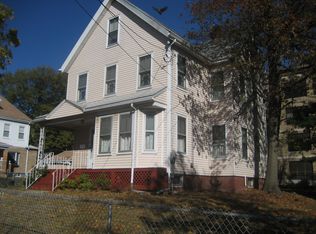 19 Pleasant St, Everett, MA 02149