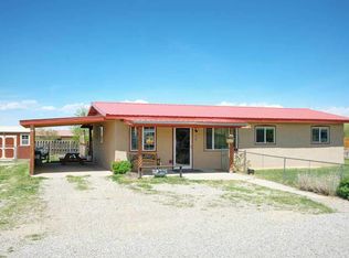 906 Cobre St, Taos, NM 87571