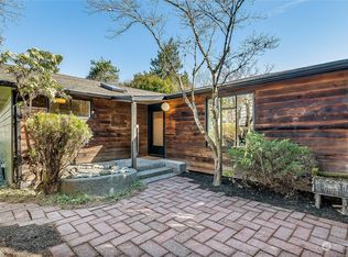 1230 NE 96th St, Seattle, WA 98115