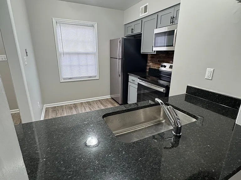 River Oaks Townhomes at Fox Chapel — Photo 57