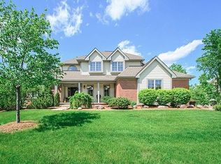 1870 Regina Dr, Ann Arbor, MI 48108