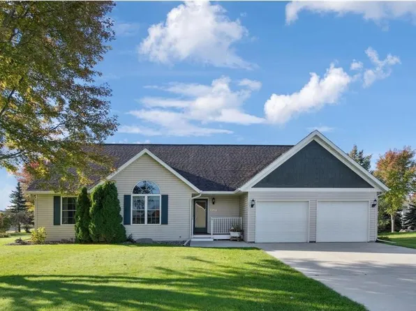 1292 Cypress Dr W, Annandale, MN 55302