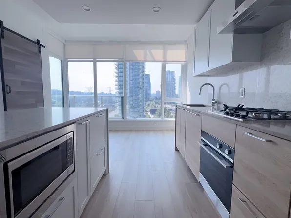 2381 Beta Ave #909, Burnaby, BC V5C 5N1