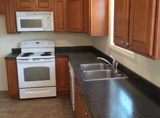 817 2nd Ave E, Culbertson, MT 59218