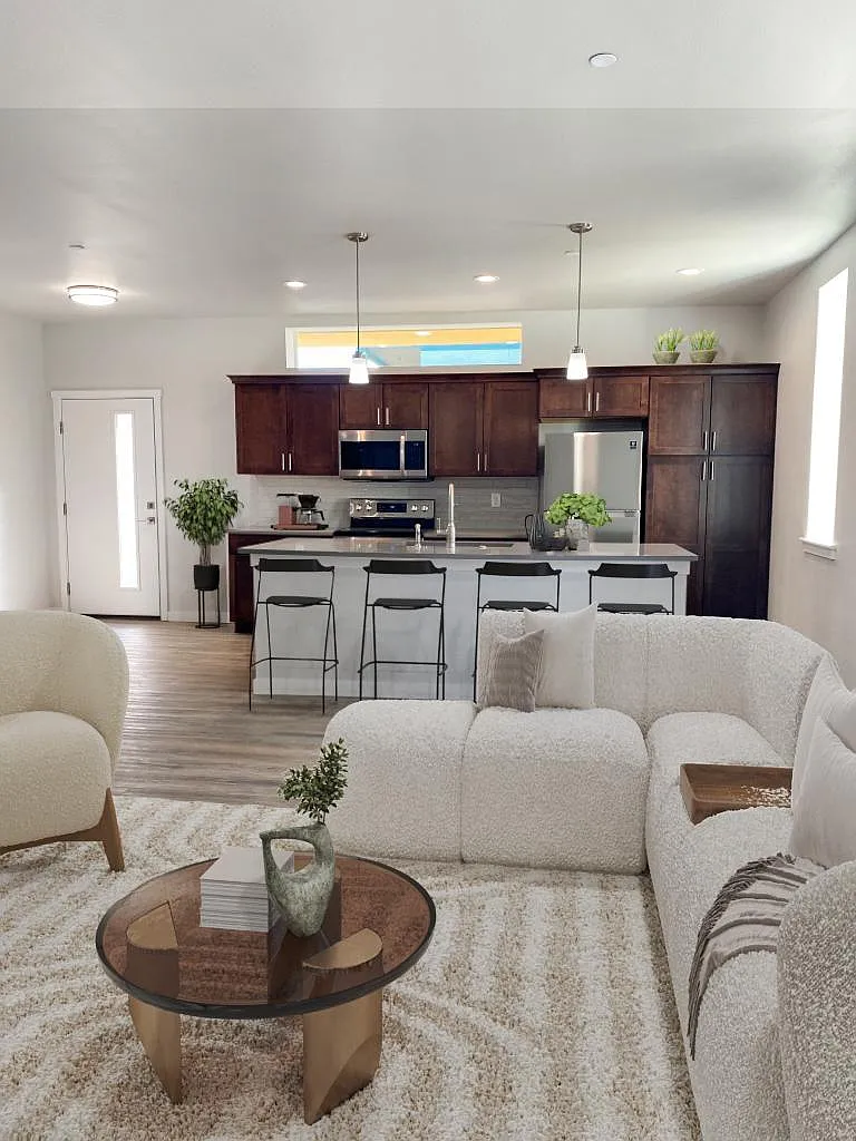Heron's Edge Apartments — Photo 2