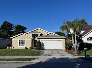 5078 Willow Pond Rd W, West Palm Beach, FL 33417