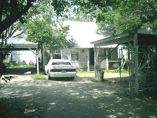 1st image of 613 E LOCUST ST