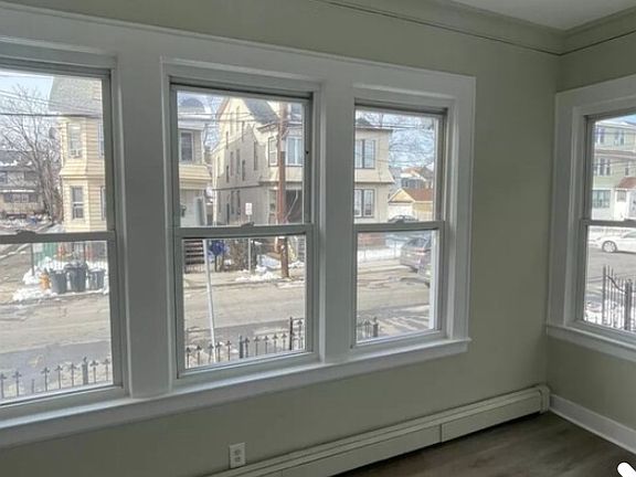 5th image of 170 Columbia Ave #4