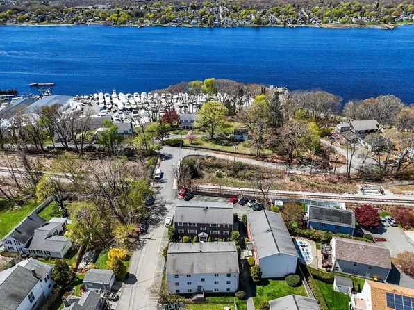 50 Clark St APT 11, Fall River, MA 02720