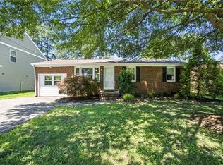 1505 Hawthorne Dr, Chesapeake, VA 23325