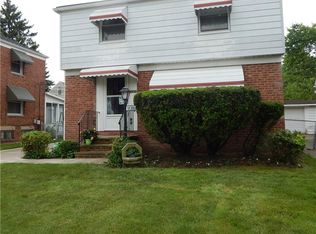 18300 Waterbury Ave, Maple Hts, OH