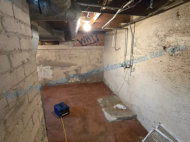 925 W Clark St #925 — Photo 27