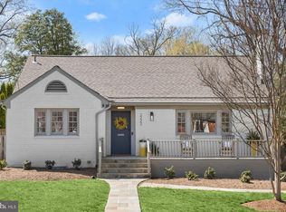 2222 N Roosevelt St, Arlington, VA 22205