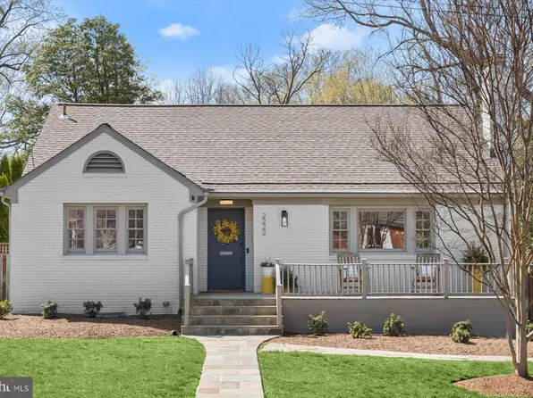 2222 N Roosevelt St, Arlington, VA 22205
