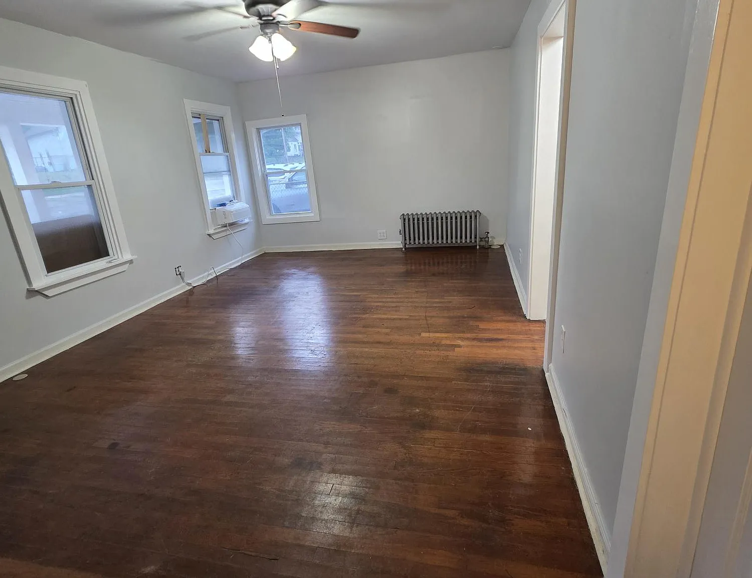 2 bed, 823 sqft, $1,750 — Photo 2