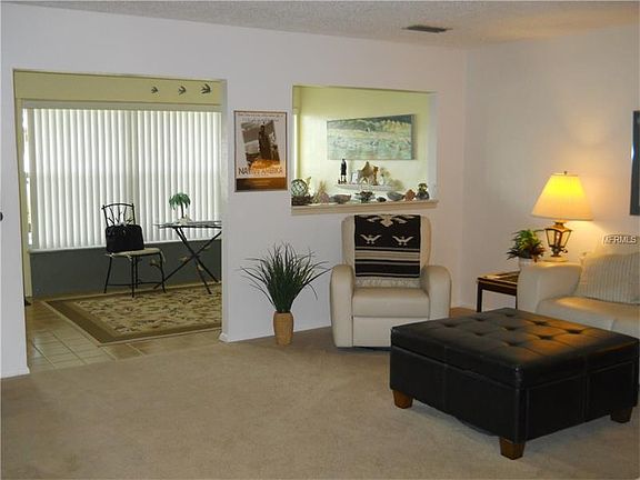 4th image of 111 Aspen Cir #111